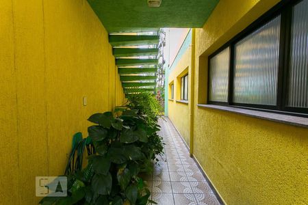 Casa para alugar com 600m², 3 quartos e 7 vagasCorredor