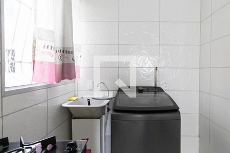 Apartamento para alugar com 46m², 2 quartos e 1 vaga Apartamento para alugar com 46m², 2 quartos e 1 vagaCozinha e Área de Serviço