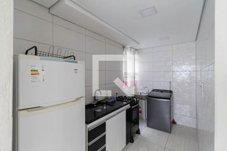 Apartamento para alugar com 46m², 2 quartos e 1 vaga Apartamento para alugar com 46m², 2 quartos e 1 vagaCozinha e Área de Serviço