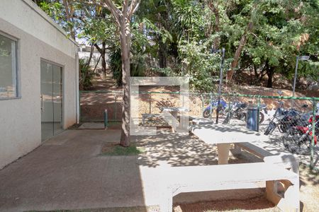 Apartamento para alugar com 46m², 2 quartos e 1 vaga Apartamento para alugar com 46m², 2 quartos e 1 vagaÁrea comum - Salão de festas
