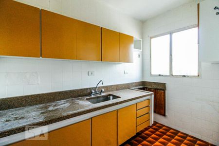 Cozinha de apartamento para alugar com 2 quartos, 69m² em Cidade Monções, São Paulo