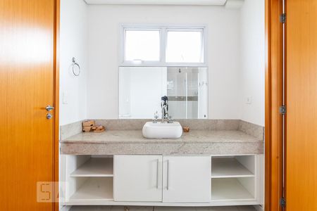 Apartamento à venda com 85m², 2 quartos e 2 vagasBanheiro Suíte 2