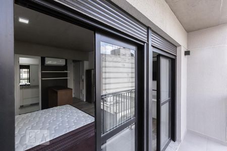 Varanda de kitnet/studio para alugar com 1 quarto, 30m² em Consolação, São Paulo
