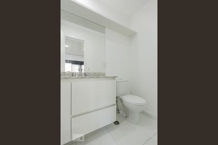 Banheiro de kitnet/studio para alugar com 1 quarto, 30m² em Consolação, São Paulo