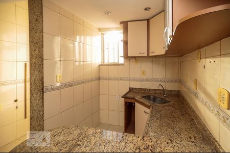 Apartamento à venda com 75m², 2 quartos e sem vagaCozinha
