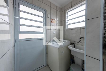 Casa à venda com 108m², 2 quartos e 2 vagas Casa à venda com 108m², 2 quartos e 2 vagasÁrea de Serviço