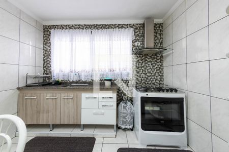 Casa à venda com 108m², 2 quartos e 2 vagas Casa à venda com 108m², 2 quartos e 2 vagasCozinha