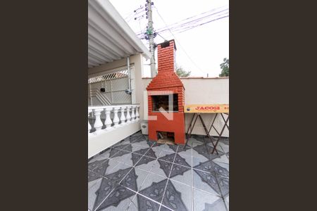 Casa à venda com 108m², 2 quartos e 2 vagas Casa à venda com 108m², 2 quartos e 2 vagasVaranda