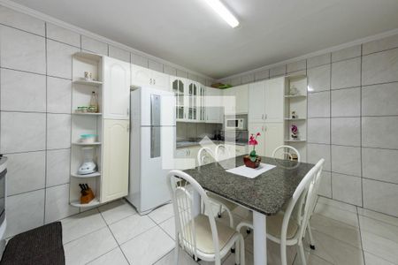 Casa à venda com 108m², 2 quartos e 2 vagas Casa à venda com 108m², 2 quartos e 2 vagasCozinha