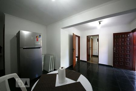 Casa à venda com 206m², 4 quartos e 6 vagasCopa