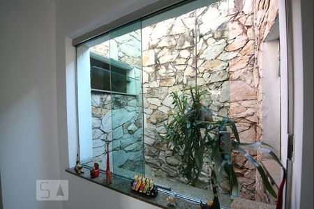Casa à venda com 206m², 4 quartos e 6 vagasCorredor