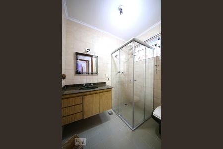 Casa à venda com 206m², 4 quartos e 6 vagasBanheiro