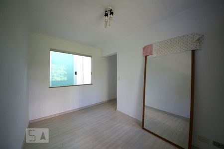 Casa à venda com 206m², 4 quartos e 6 vagasSala
