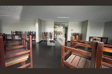 Apartamento à venda com 76m², 3 quartos e 1 vaga Apartamento à venda com 76m², 3 quartos e 1 vagaÁrea comum - Salão de festas