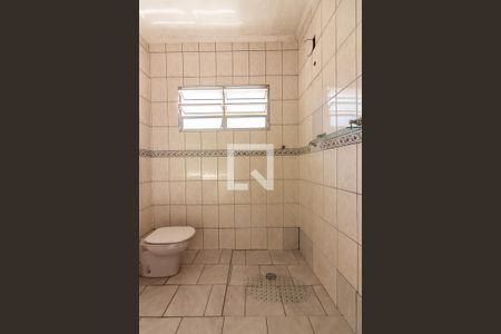 Casa para alugar com 250m², 4 quartos e 2 vagasBanheiro 2