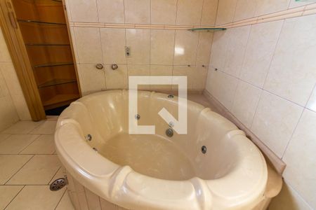 Casa para alugar com 250m², 4 quartos e 2 vagasBanheiro