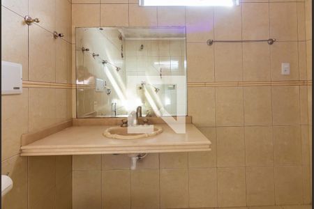 Casa para alugar com 250m², 4 quartos e 2 vagasBanheiro