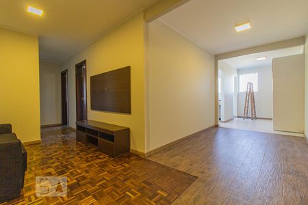 Sala de apartamento para alugar com 2 quartos, 69m² em Hauer, Curitiba
