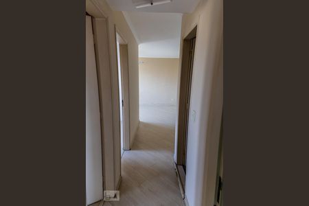 Apartamento para alugar com 70m², 3 quartos e 1 vagaCorredor Quartos