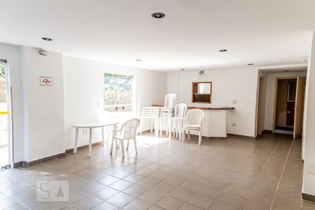 Apartamento para alugar com 70m², 3 quartos e 1 vagaÁrea comum - Salão de festas
