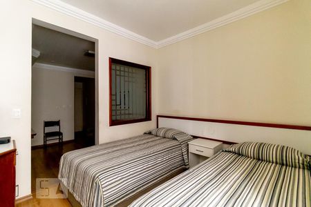Quarto de kitnet/studio para alugar com 1 quarto, 27m² em Cerqueira César, São Paulo