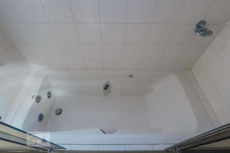 Casa para alugar com 230m², 3 quartos e 2 vagasBanheira