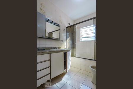 Casa para alugar com 230m², 3 quartos e 2 vagasbanheiro