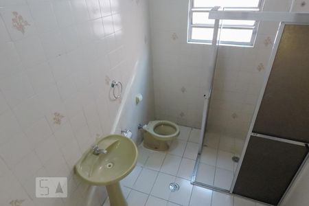 Casa para alugar com 230m², 3 quartos e 2 vagasBanheiro