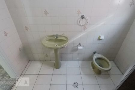 Casa para alugar com 230m², 3 quartos e 2 vagasBanheiro