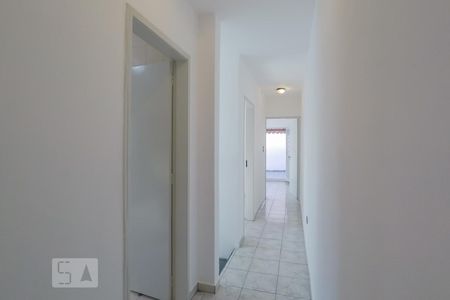 Casa para alugar com 230m², 3 quartos e 2 vagasCorredor