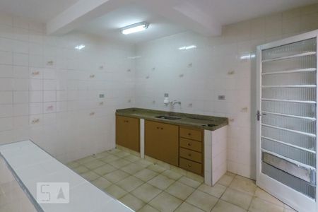 Casa para alugar com 230m², 3 quartos e 2 vagasCozinha