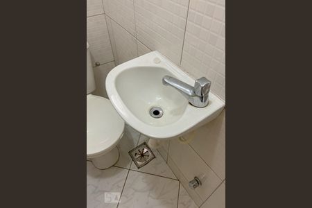 Casa à venda com 70m², 2 quartos e 1 vaga Casa à venda com 70m², 2 quartos e 1 vagaLavabo