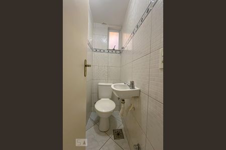 Casa à venda com 70m², 2 quartos e 1 vaga Casa à venda com 70m², 2 quartos e 1 vagaLavabo