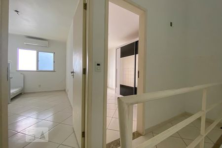 Casa à venda com 70m², 2 quartos e 1 vaga Casa à venda com 70m², 2 quartos e 1 vagaCorredor