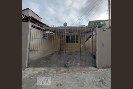Casa para alugar com 75m², 2 quartos e 1 vagaFachada