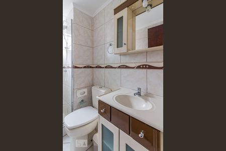 Banheiro de apartamento para alugar com 1 quarto, 40m² em Santana, Porto Alegre