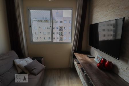 Sala de apartamento para alugar com 2 quartos, 47m² em Cocaia, Guarulhos