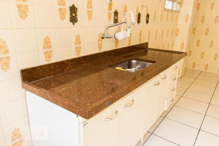 Casa à venda com 216m², 3 quartos e 3 vagas Casa à venda com 216m², 3 quartos e 3 vagasPia