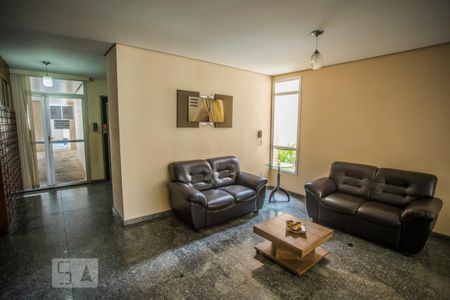 Apartamento para alugar com 42m², 2 quartos e 1 vaga Apartamento para alugar com 42m², 2 quartos e 1 vagaHall social