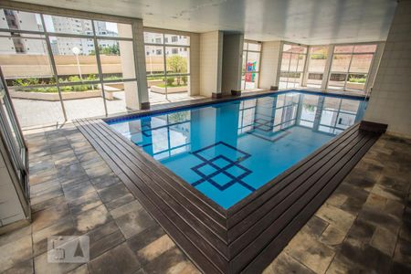 Apartamento para alugar com 42m², 2 quartos e 1 vaga Apartamento para alugar com 42m², 2 quartos e 1 vagaÁrea comum - Piscina