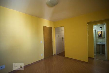 Sala de apartamento para alugar com 2 quartos, 42m² em Vila Guarani (z Sul), São Paulo