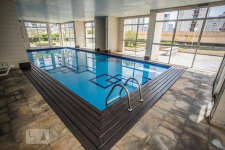 Apartamento para alugar com 42m², 2 quartos e 1 vaga Apartamento para alugar com 42m², 2 quartos e 1 vagaÁrea comum - Piscina