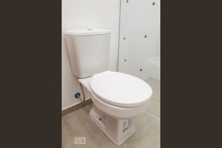 Banheiro de kitnet/studio para alugar com 1 quarto, 60m² em Bom Retiro, São Paulo