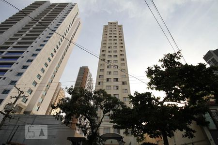 Apartamento para alugar com 55m², 2 quartos e 1 vagaFachada