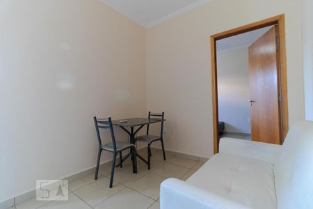 Sala  de apartamento à venda com 1 quarto, 40m² em Parque Rural Fazenda Santa Cândida, Campinas