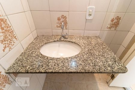Apartamento para alugar com 64m², 1 quarto e sem vagaBanheiro da Suíte