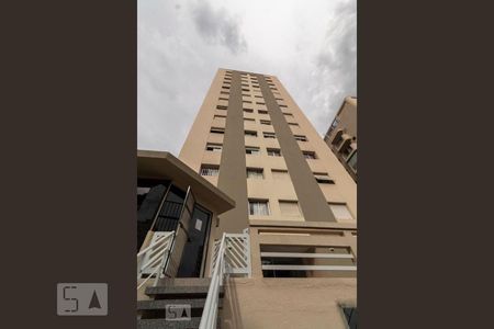Apartamento à venda com 99m², 3 quartos e 1 vaga Apartamento à venda com 99m², 3 quartos e 1 vagaFachada