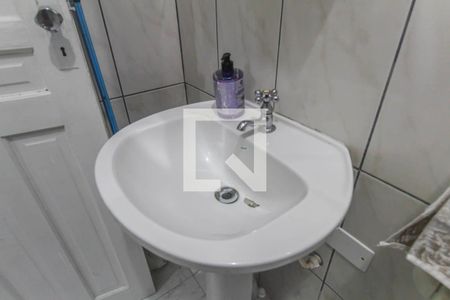 Casa à venda com 100m², 3 quartos e 1 vaga Casa à venda com 100m², 3 quartos e 1 vagaBanheiro de Serviço