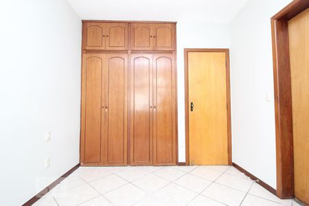 Apartamento para alugar com 3 quartos, 70m² em Sagrada Família, Belo Horizonte