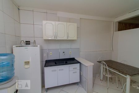 Sala/Cozinha de apartamento para alugar com 1 quarto, 30m² em Jardim Cidade de Florianópolis, São José